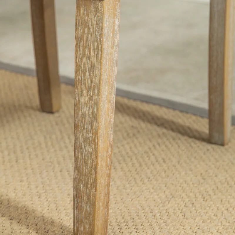 Mesa de comedor con 6 sillas capitoné, patas torneadas