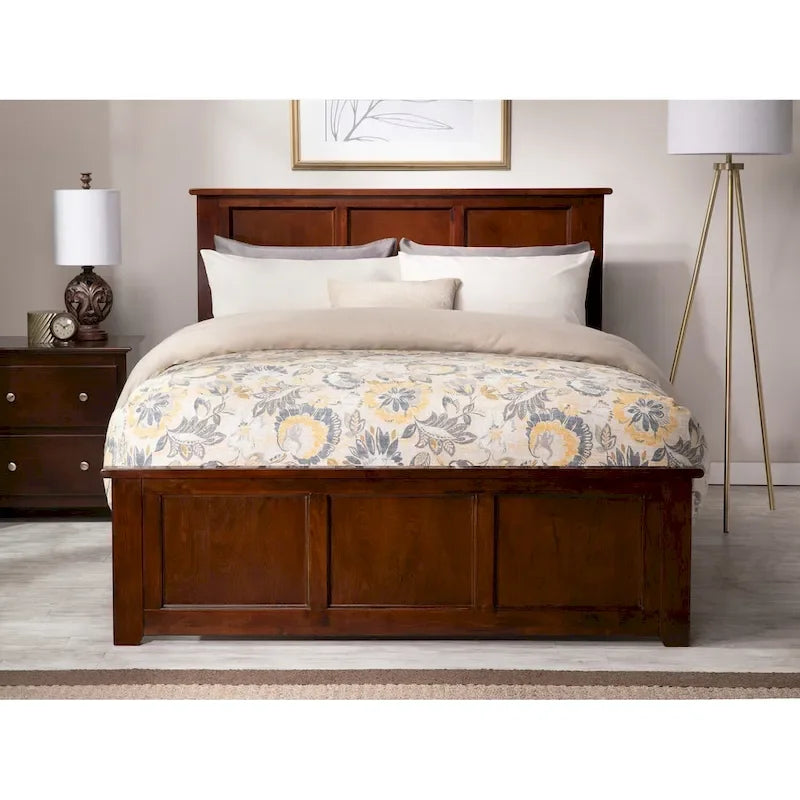 Base de cama tamaño Queen de madera maciza con cabecero a juego - Nogal